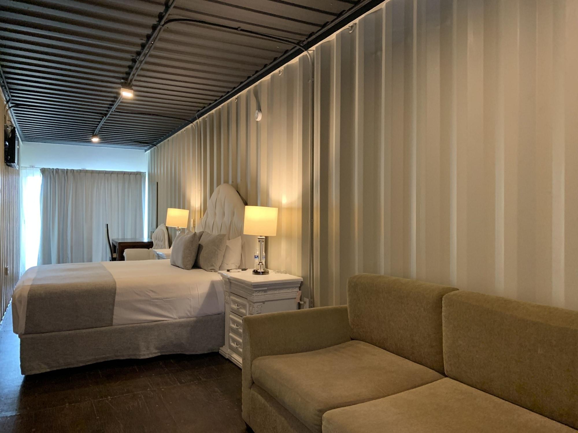 Container Inn Hotel Aeropuerto 巴亞爾塔港 外观 照片